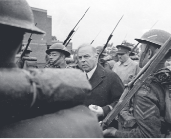 Mackenzie King & the Charming Mr. Hitler